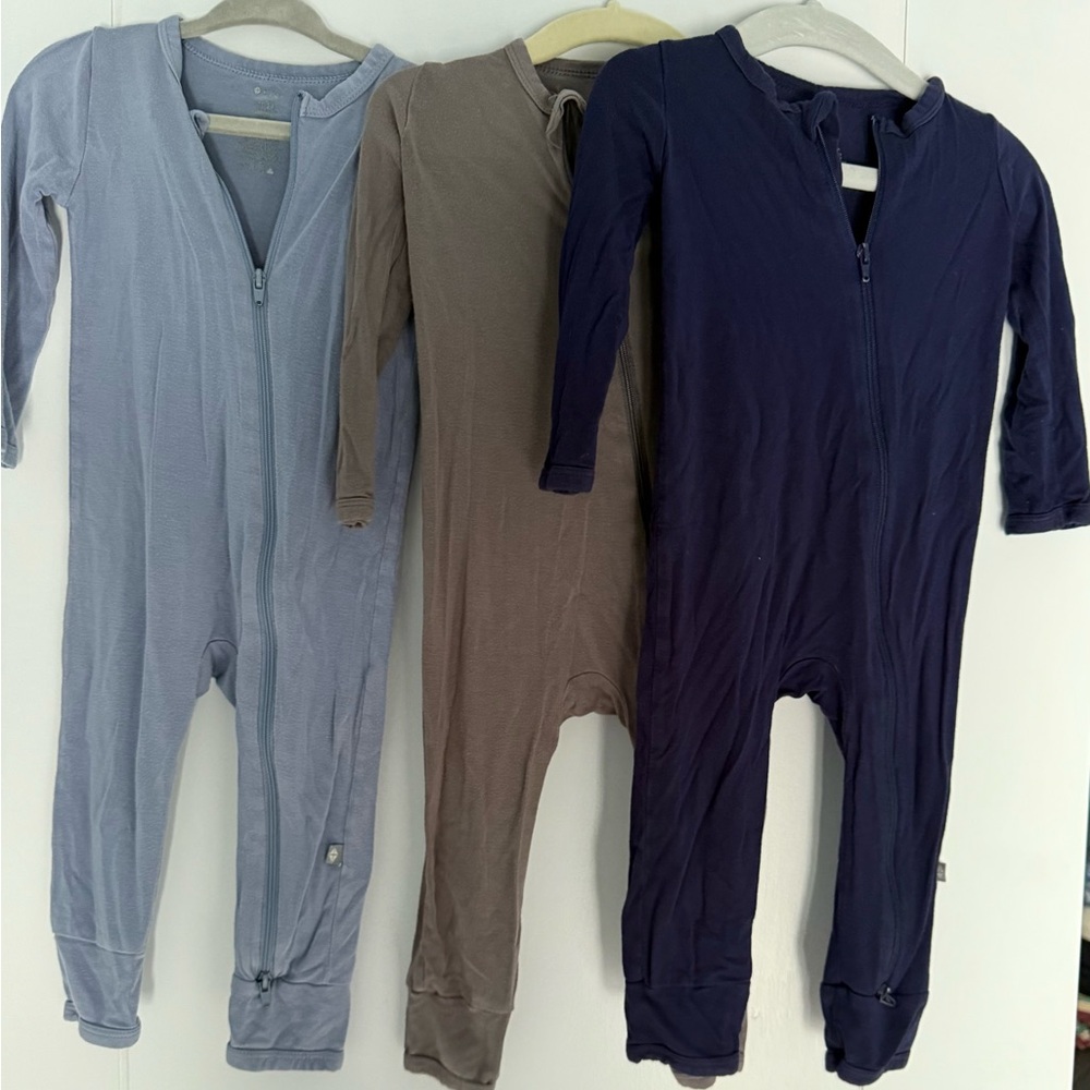 Kyte Zippered Rompers in Blue,Grey and Navy 18-24 months